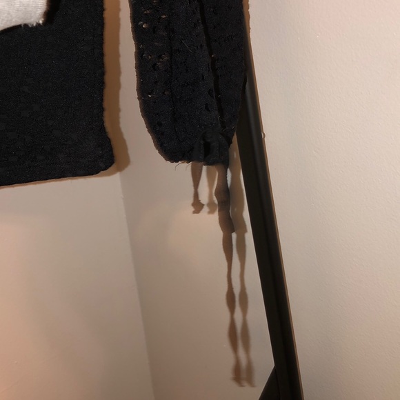 hollister off the shoulder crop top - Picture 2 of 3